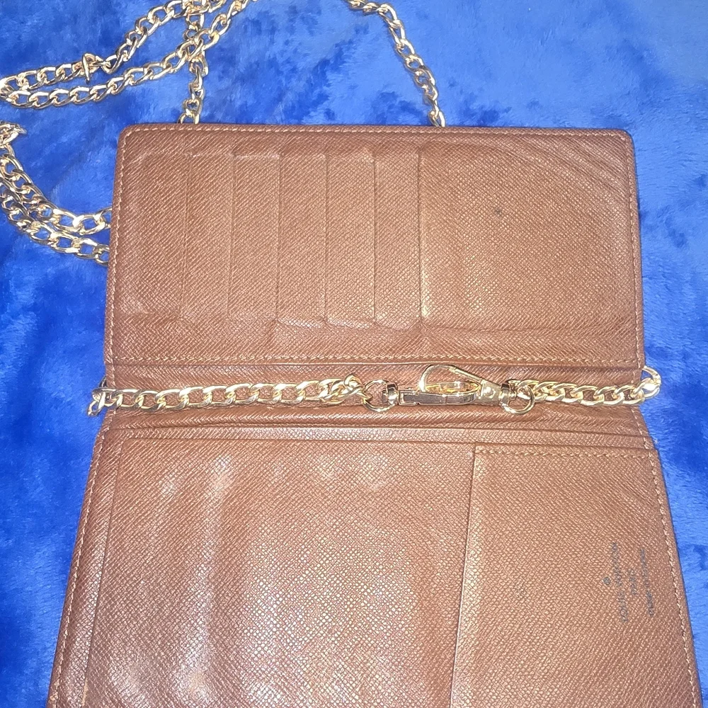 Louis Vuitton Monagram Sarah Wallet LV - Picture 5 of 8